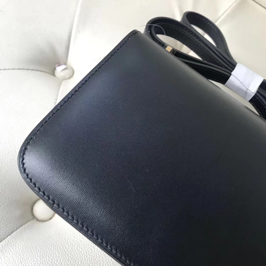 Hermès（爱马仕）Constance18cm Box calf  ck89 黑色 蜥蜴扣 金扣