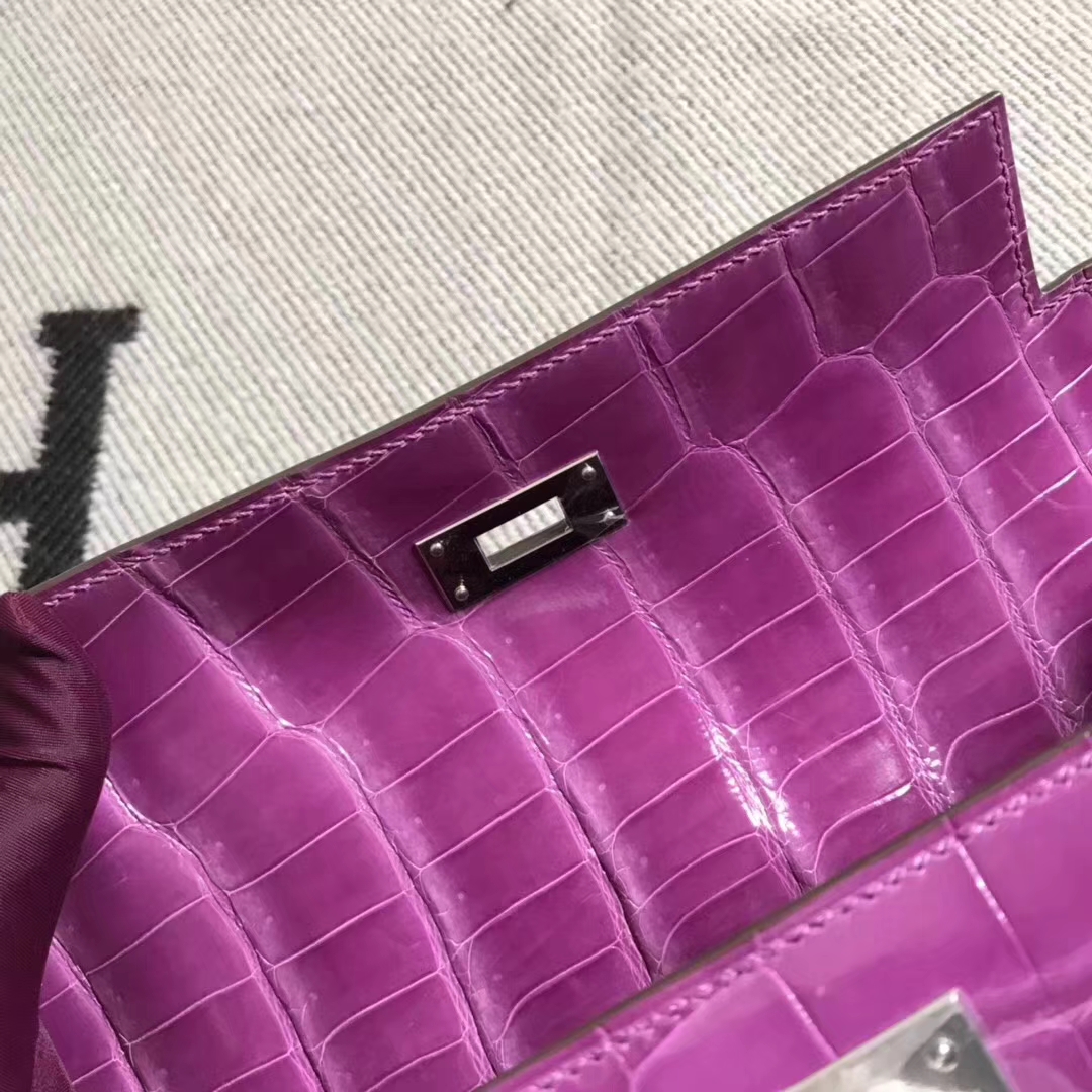 Hermès（爱马仕）亮面鳄鱼两点 银扣Kelly 28cm  紫罗兰