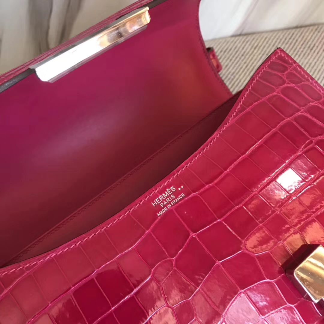 Hermès（爱马仕）Constance24cm Crocodile shiny 亮面鳄鱼 J5 天方夜谭粉紫  银扣