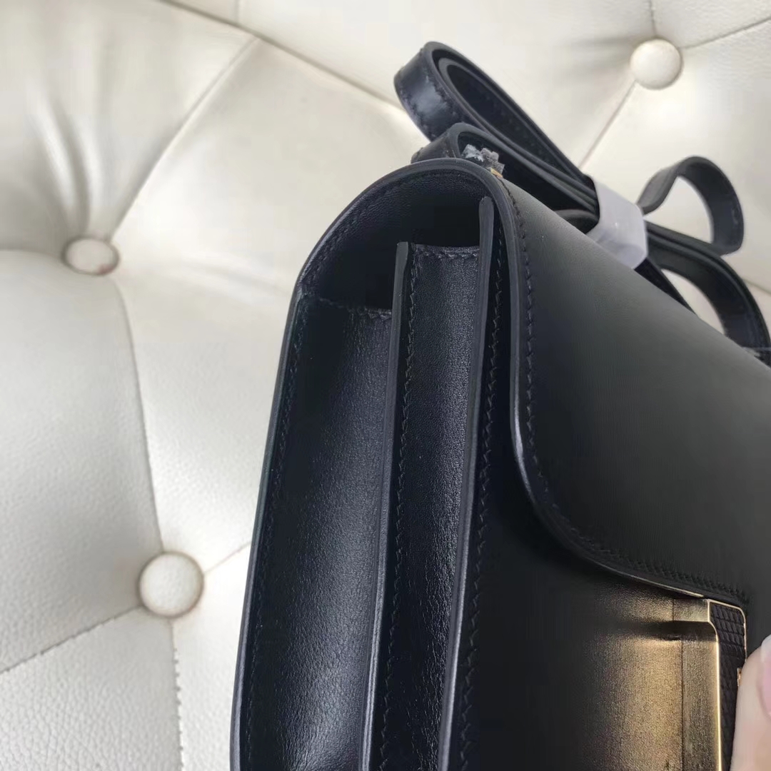 Hermès（爱马仕）Constance18cm Box calf  ck89 黑色 蜥蜴扣 金扣