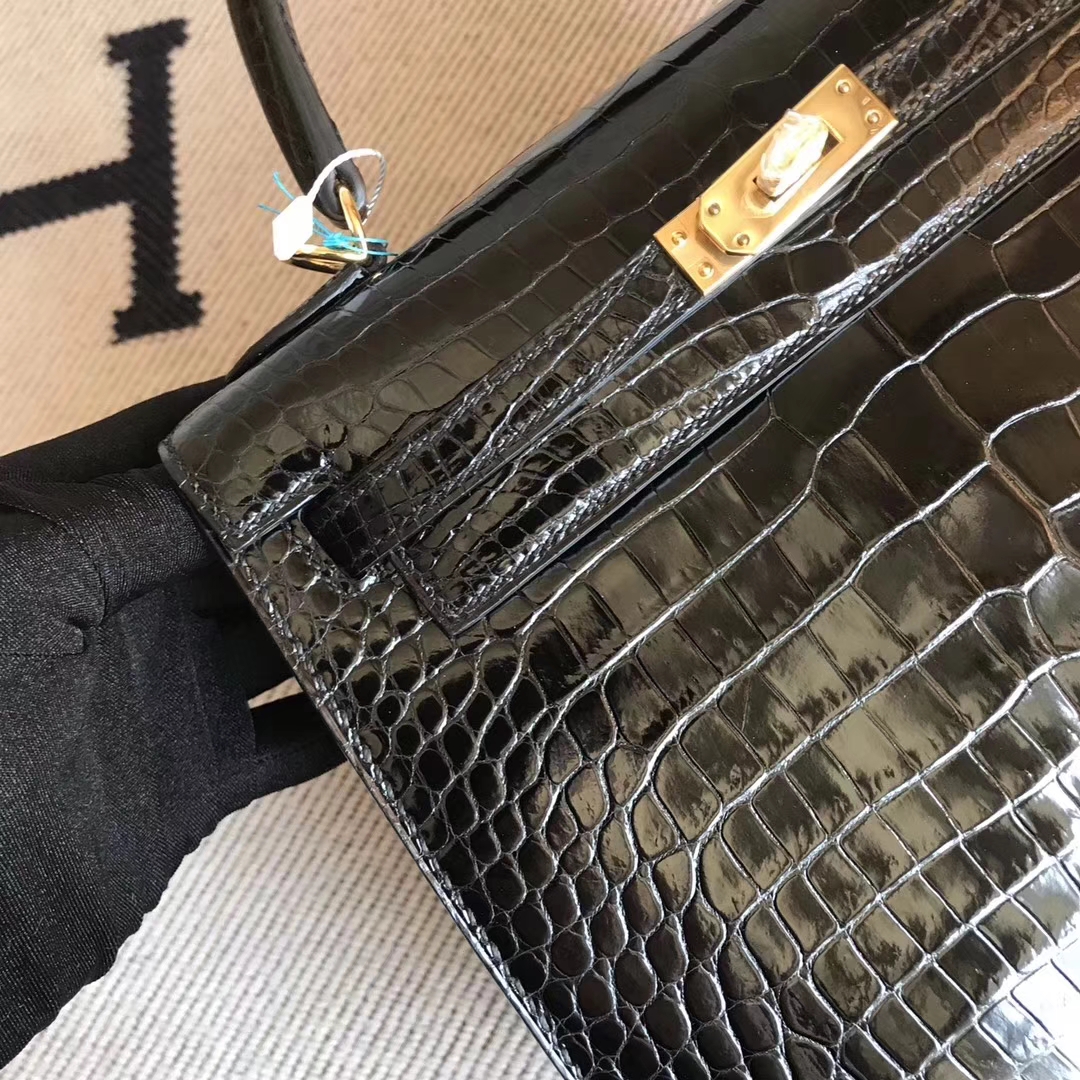 Hermès(爱马仕)Kelly25cm Porosus shiny 亮面澳洲湾鳄 ck89 黑色 金扣-拉尔森鳄鱼皮具定制 - 爱马仕包包官网 Hermès(爱马仕)Kelly25cm Porosus shiny 亮面澳洲湾鳄 ck89 黑色 金扣