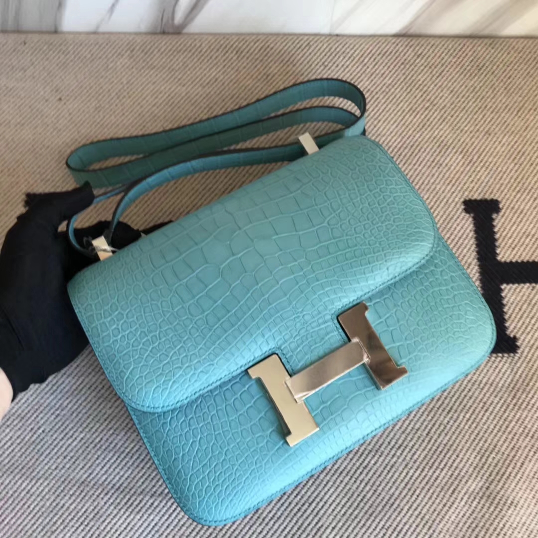 Hermès（爱马仕）Constance24cm Alligator matt 雾面鳄鱼  3Z 圣西尔蓝 银扣