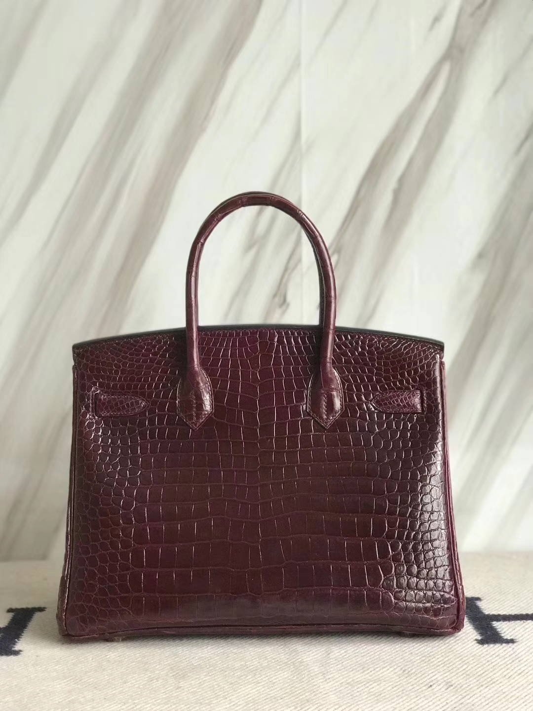 Hermès（爱马仕）Birkin30cm Porosus shiny 亮面澳洲湾鳄  ck57 波尔多酒红 Bordeaux 金扣 现货