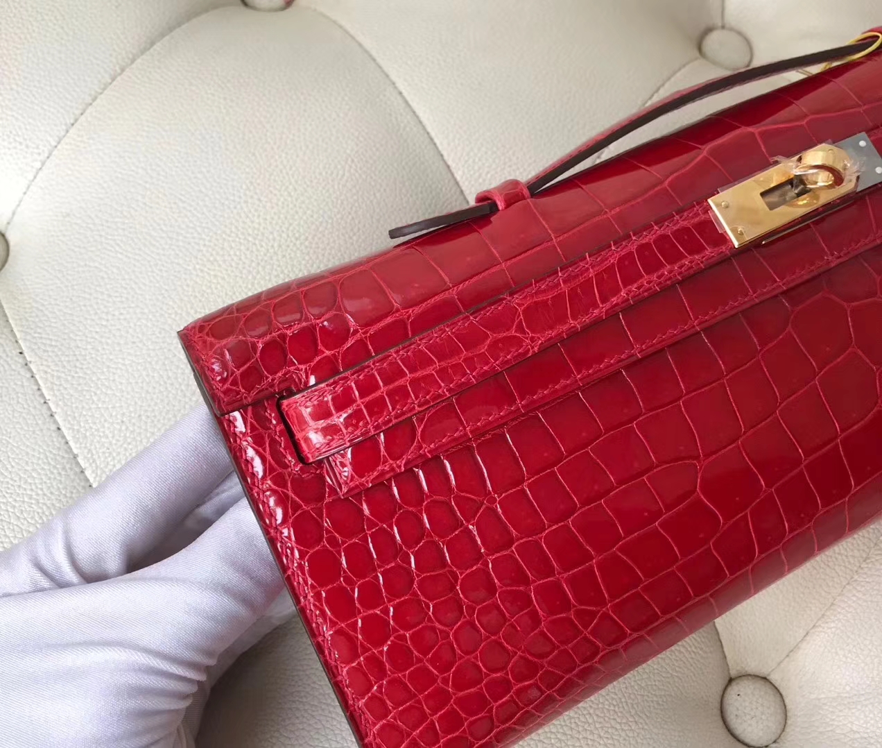 Hermès（爱马仕）Kelly cut 31cm Porosus shiny 亮面澳洲湾鳄 ck95 法拉利红 Braise 金扣