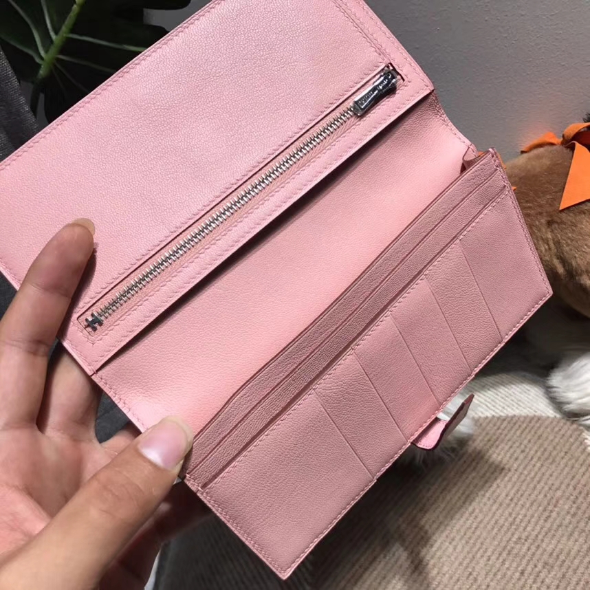Hermès（爱马仕）bearn两折钱夹鸵鸟皮1Q Rose Confetti奶昔粉色 银扣