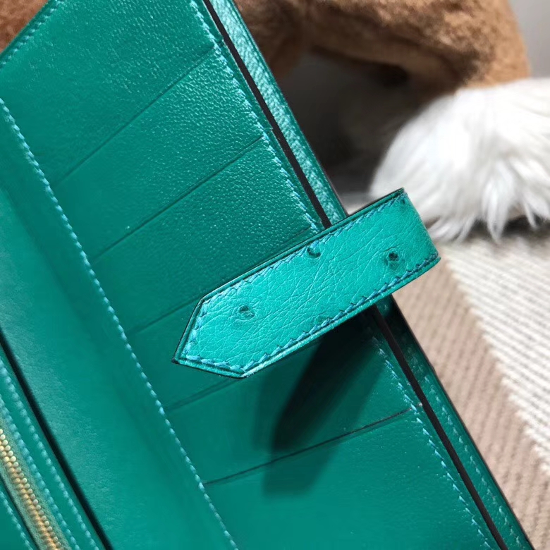 Hermès（爱马仕）bearn两折钱夹鸵鸟皮 U4 Vertigo 丝绒绿 金扣