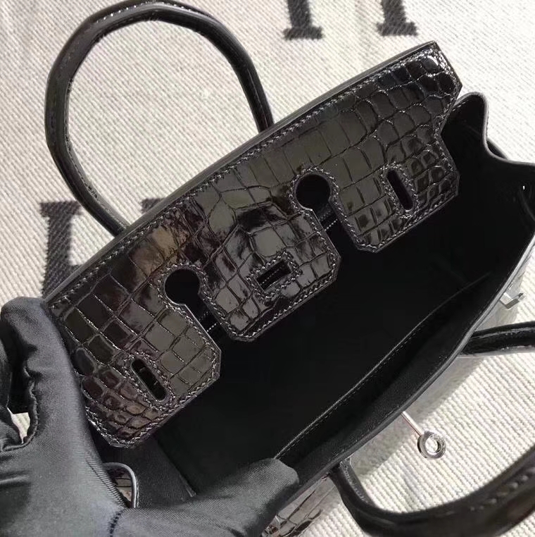 Hermès（爱马仕）birkin25 黑银 鳄鱼皮 上身就是那般百搭好看的