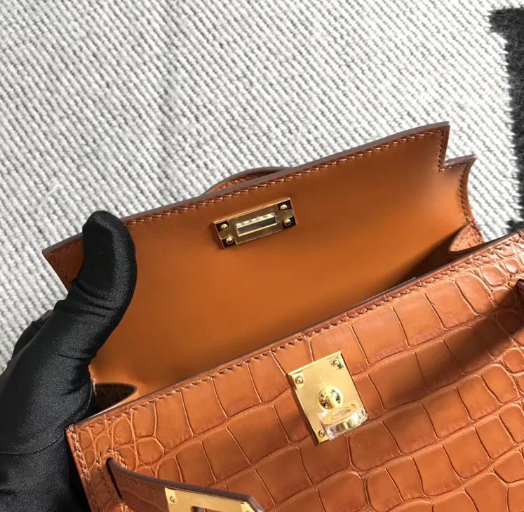 Hermès（爱马仕）Mini Kelly迷你凯莉包 美洲浅棕色 金扣 2代