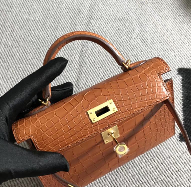 Hermès（爱马仕）Mini Kelly迷你凯莉包 美洲浅棕色 金扣 2代