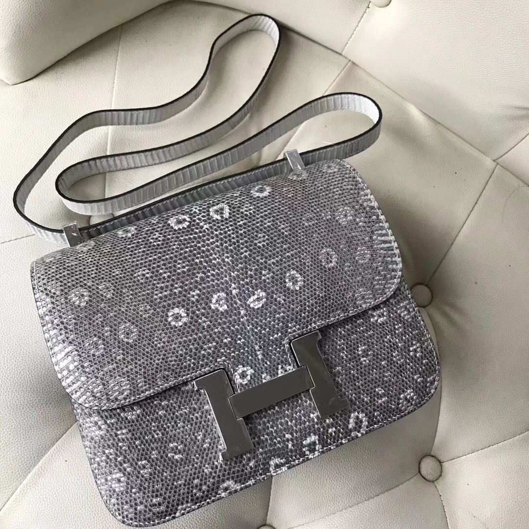 Hermès（爱马仕）Constance23cm lizard 进口蜥蜴皮 01自然色 蜡线全手工 银扣一枚[