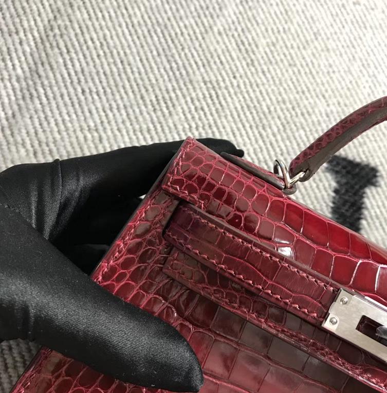 Hermès（爱马仕）Mini Kelly迷你凯莉包 美洲深红色 银扣 2代
