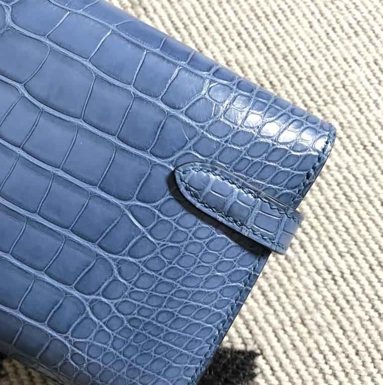 Hermès（爱马仕）钱包牛仔蓝美洲亚光 银扣