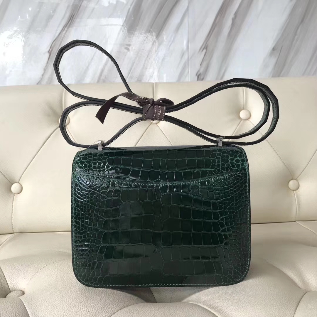 Hermès（爱马仕）Constance18cm Alligator shiny 亮面鳄鱼 ck67 祖母绿 Graphite 银扣