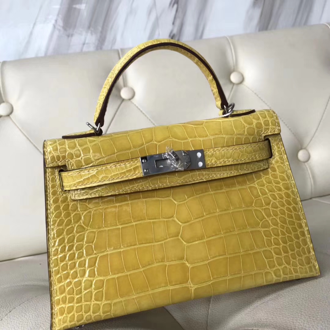 Hermès(爱马仕)Kelly2代 19cm shiny alligator crocodile 亮面框框鳄鱼 9R柠檬黄 蜡线全手工 银扣-拉尔森鳄鱼皮具定制 - 爱马仕包包官网 Hermès(爱马仕)Kelly2代 19cm shiny alligator crocodile 亮面框框鳄鱼 9R柠檬黄 蜡线全手工 银扣