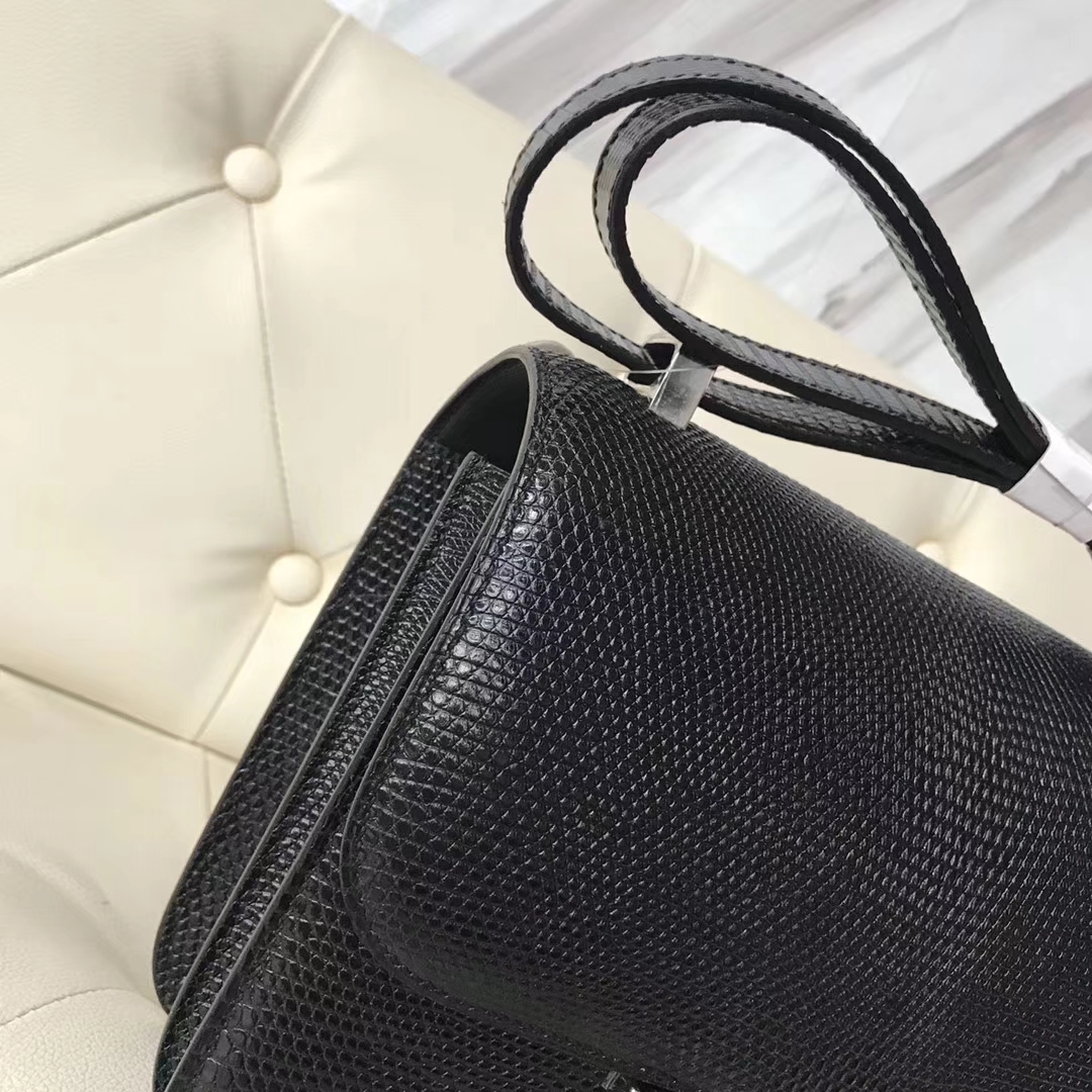 Hermès（爱马仕）Constance24cm lizard 进口亮面蜥蜴皮 ck89 黑色 银扣