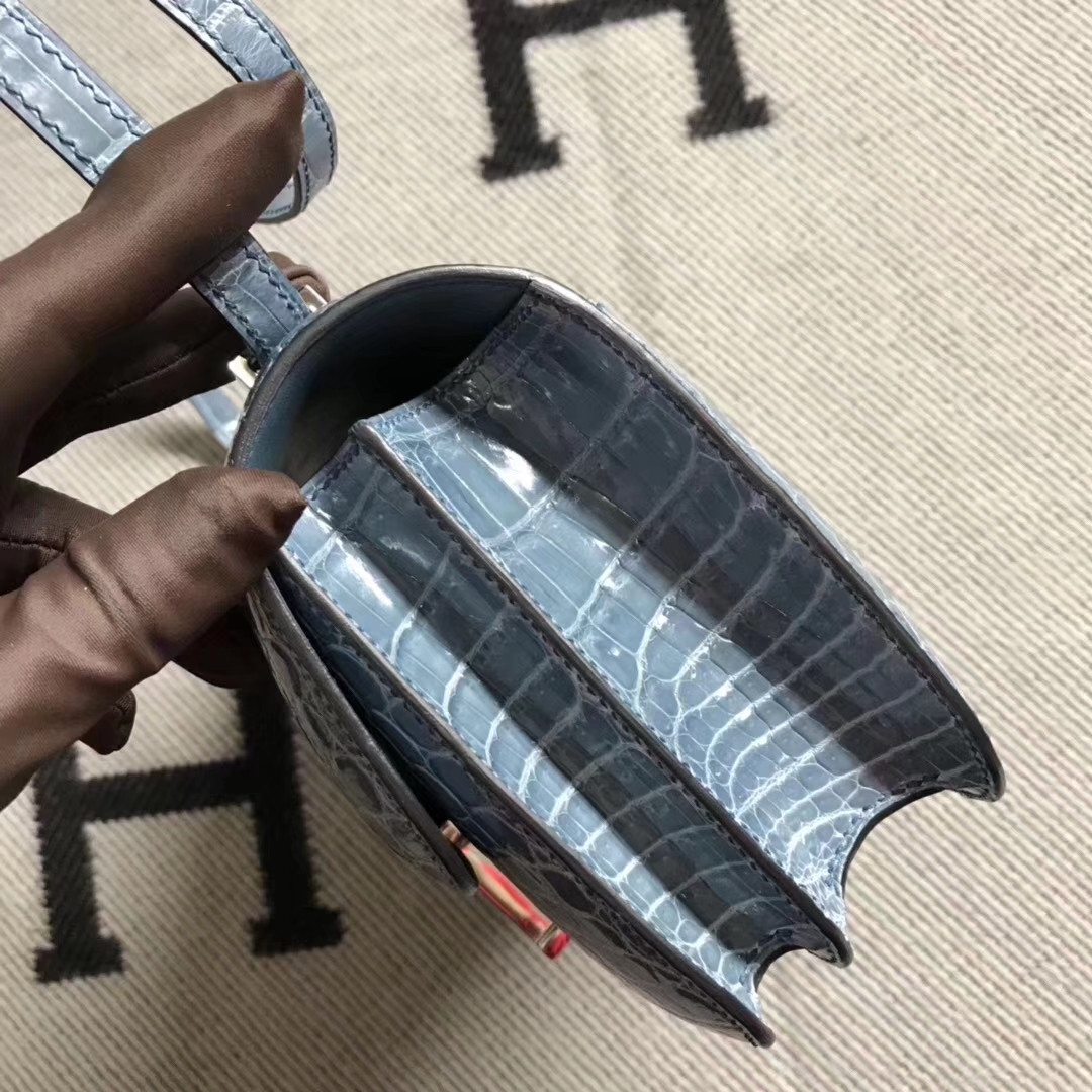 Hermès（爱马仕）Constance 空姐包 极品亮面鳄鱼 小康elan 牛仔蓝 26cm