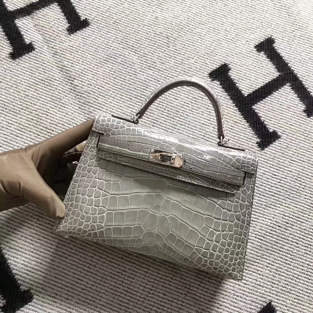 Hermès(爱马仕)亮面美洲鳄鱼mini 2代 斑鸠灰-拉尔森鳄鱼皮具定制 - 爱马仕包包官网 Hermès(爱马仕)亮面美洲鳄鱼mini 2代 斑鸠灰
