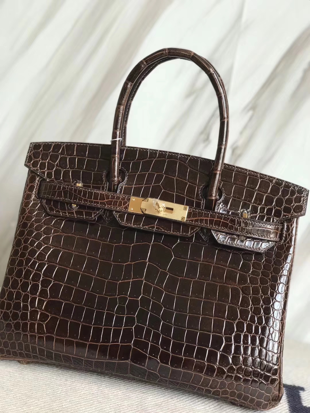 Hermès（爱马仕）Birkin30cm Porosus shiny 亮面澳洲湾鳄  咖啡色 巧克力色 金扣