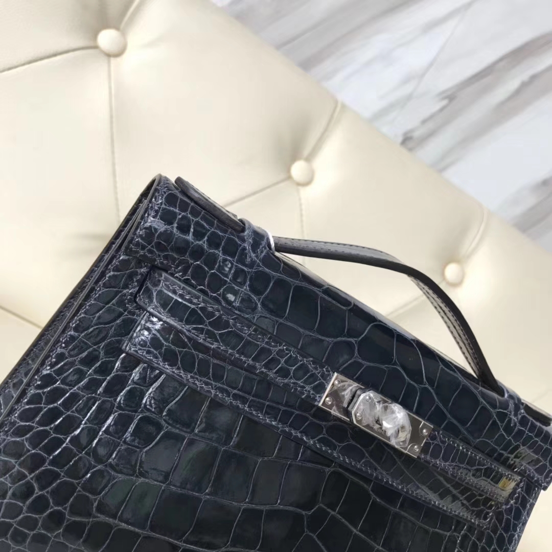 Hermès（爱马仕）Minikelly pochette 亮面鳄鱼 7k 深海蓝 银扣 手拿包 晚宴包 22cm