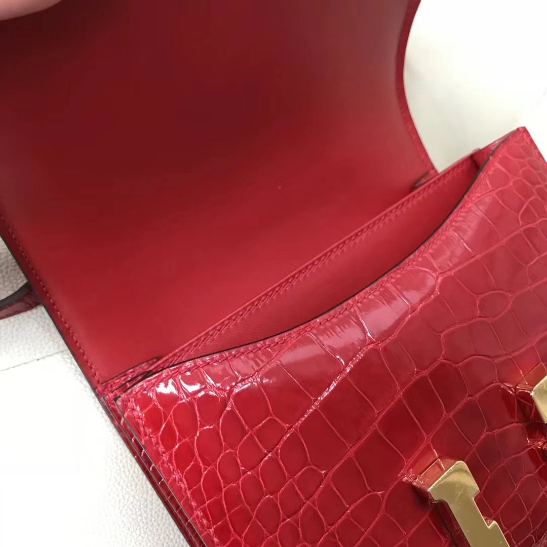 Hermès（爱马仕）Constance 19cm shiny alligator crocodile ck95法拉利红 蜡线全手工