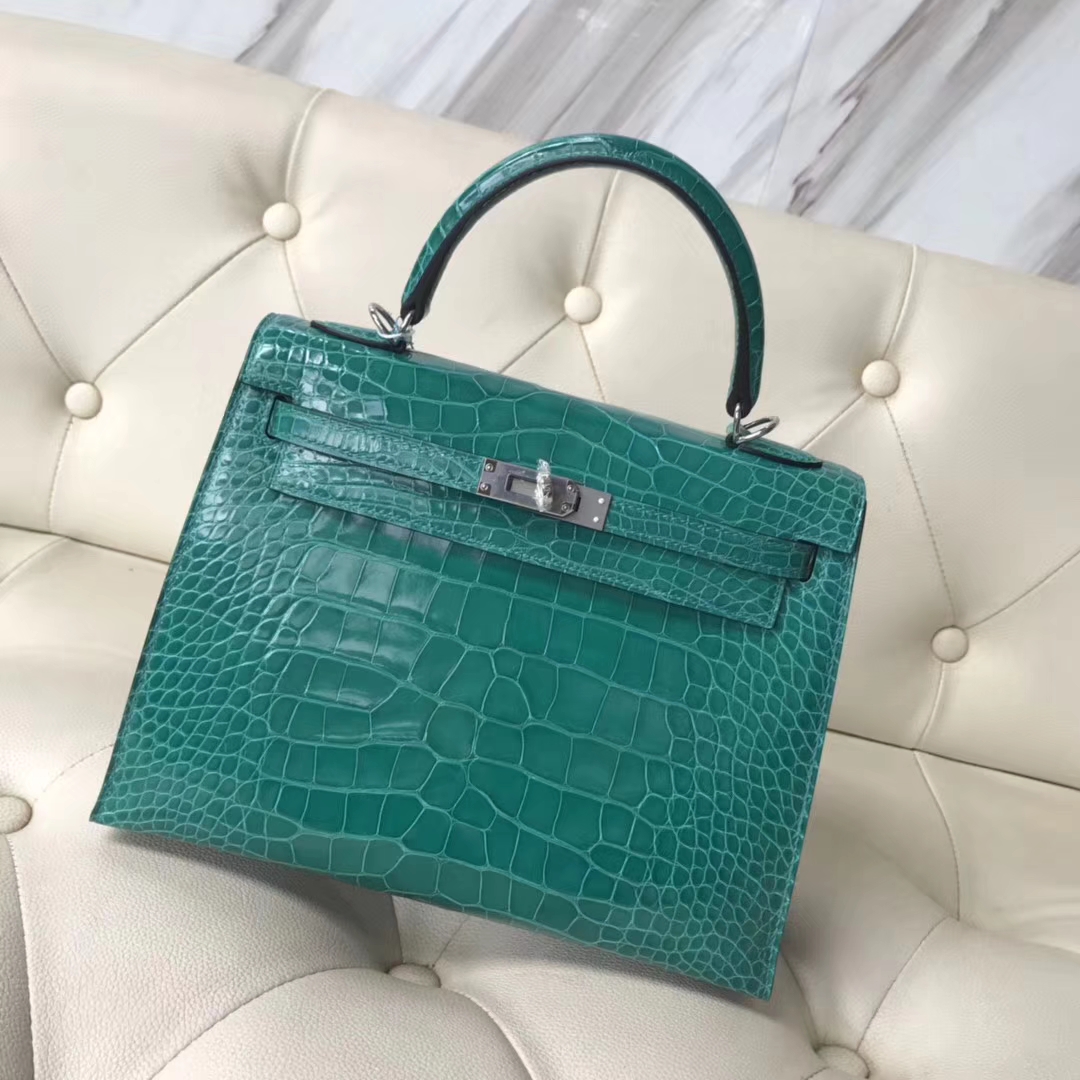 Hermès(爱马仕)Kelly25cm Alligator shiny 亮面方块鳄鱼 6Q 翡翠绿 银扣-拉尔森鳄鱼皮具定制 - 爱马仕包包官网 Hermès(爱马仕)Kelly25cm Alligator shiny 亮面方块鳄鱼 6Q 翡翠绿 银扣