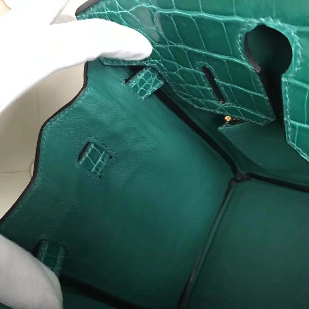 Hermès（爱马仕）Birkin30cm shiny porosus crocodile 亮面澳洲湾鳄 6Q翡翠绿 蜡线全手工 金扣