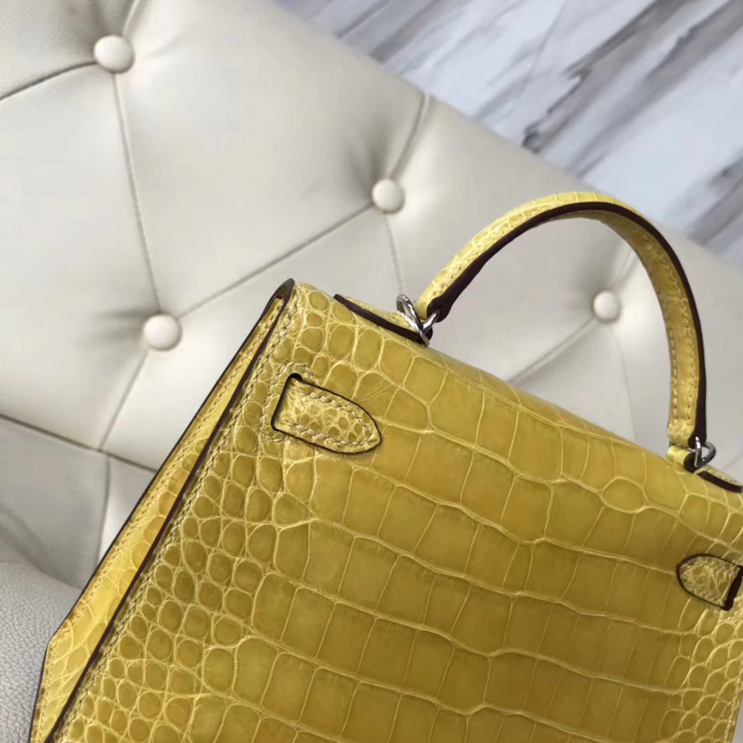 Hermès（爱马仕）Kelly2代 19cm shiny alligator crocodile 亮面框框鳄鱼 9R柠檬黄 蜡线全手工 银扣