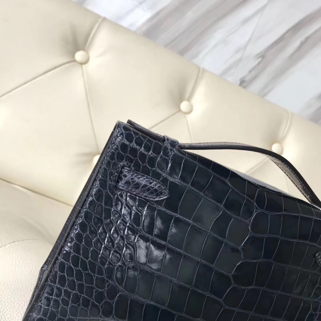 Hermès（爱马仕）Minikelly pochette 亮面鳄鱼 7k 深海蓝 银扣 手拿包 晚宴包 22cm