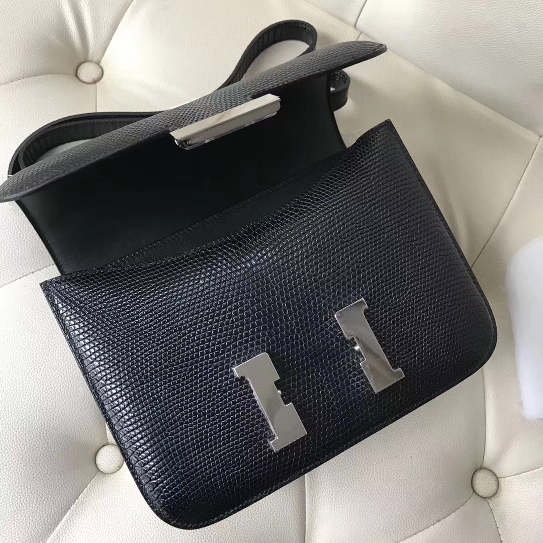Hermès（爱马仕）Constance24cm lizard 进口亮面蜥蜴皮 ck89 黑色 银扣