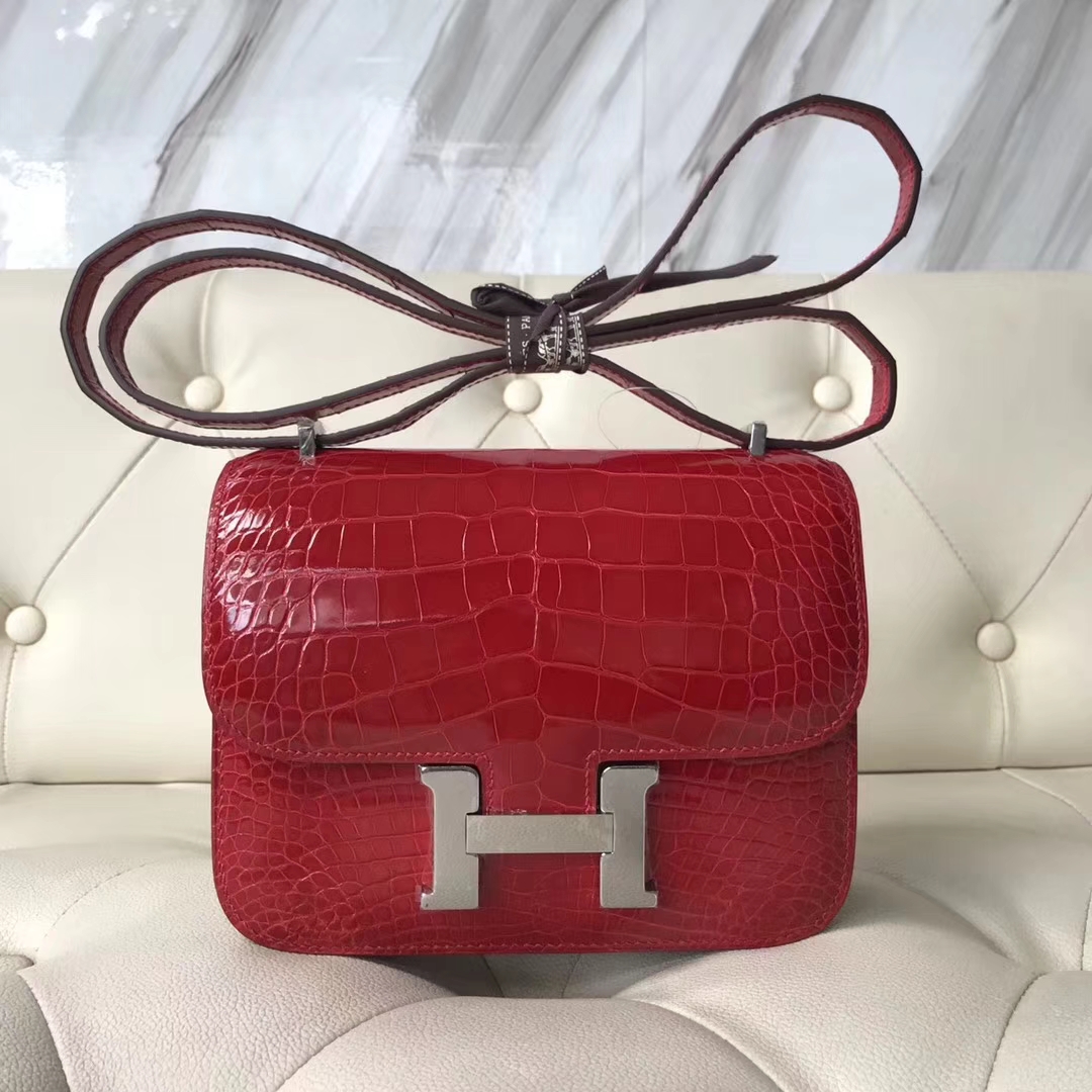 Hermès（爱马仕）Constance18cm Alligator shiny 亮面鳄鱼 ck95 法拉利红 Graphite 银扣