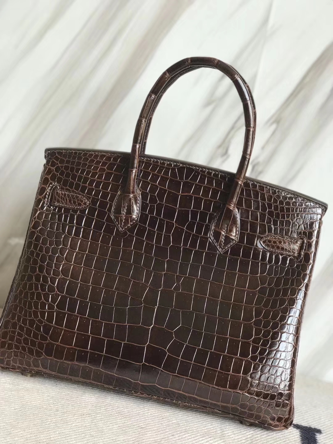 Hermès（爱马仕）Birkin30cm Porosus shiny 亮面澳洲湾鳄  咖啡色 巧克力色 金扣