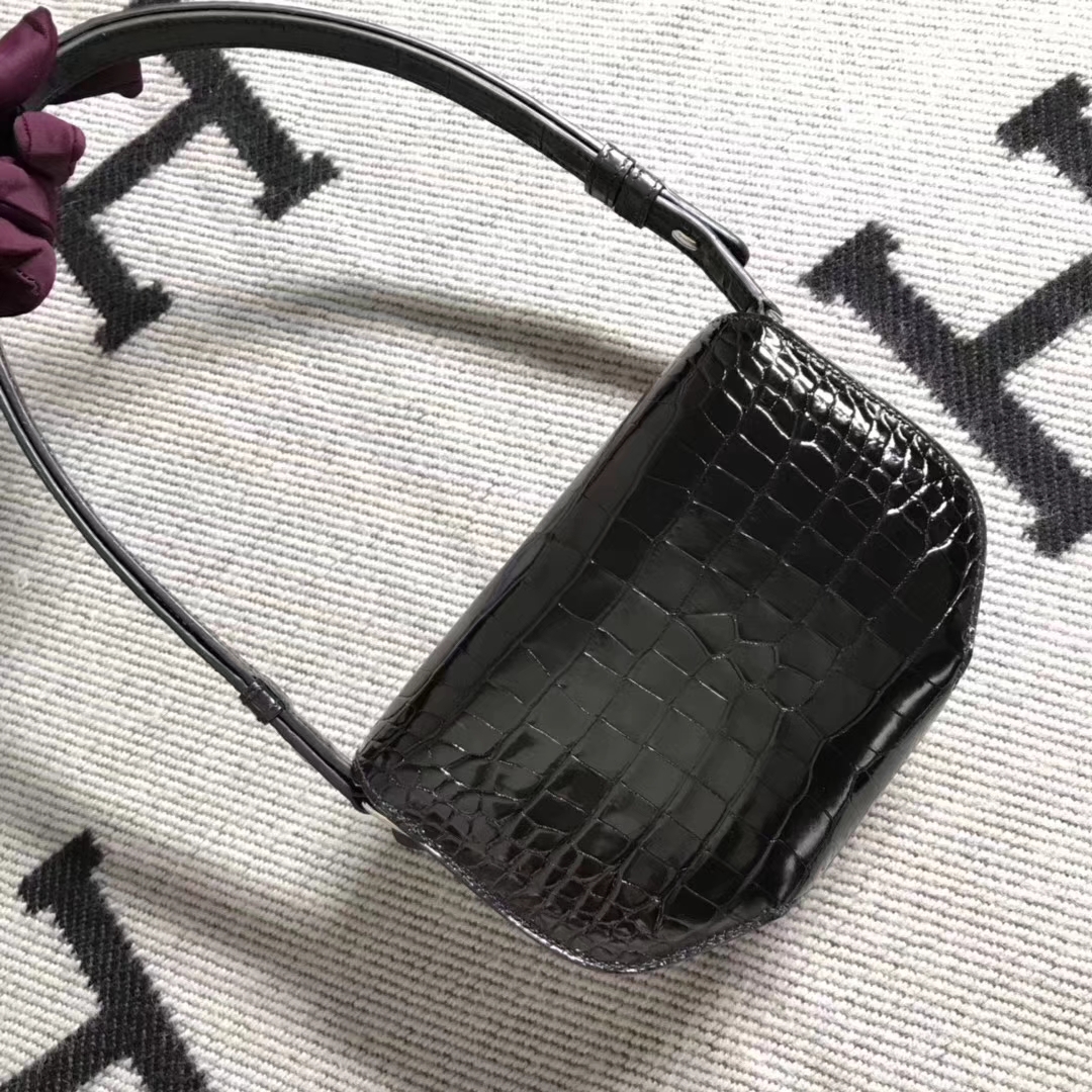 Hermès（爱马仕）Cherche midi  黑色银扣 美洲鳄新款 20cm