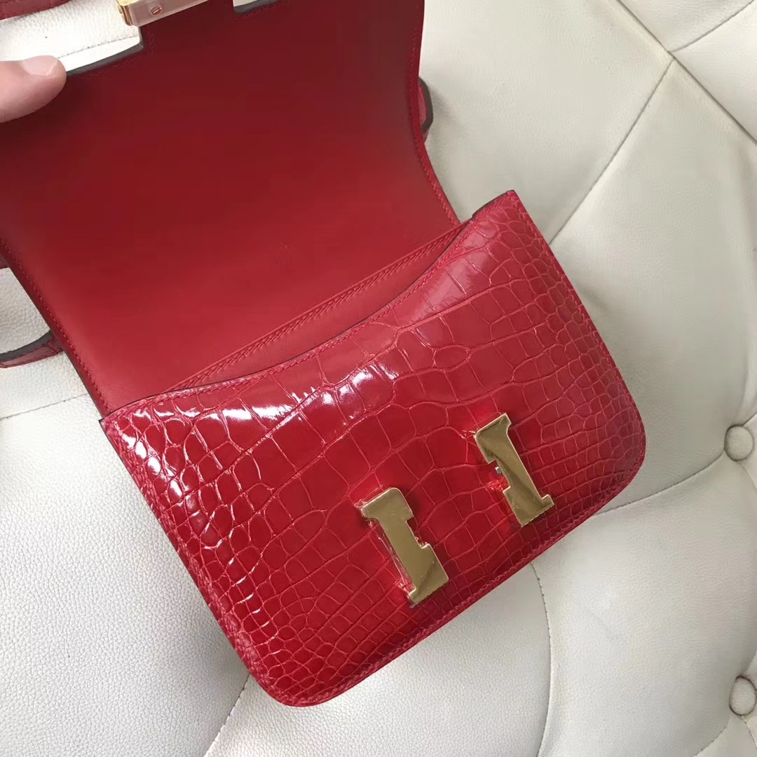 Hermès（爱马仕）Constance 19cm shiny alligator crocodile ck95法拉利红 蜡线全手工