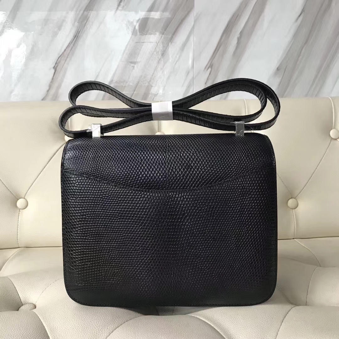 Hermès（爱马仕）Constance24cm lizard 进口亮面蜥蜴皮 ck89 黑色 银扣