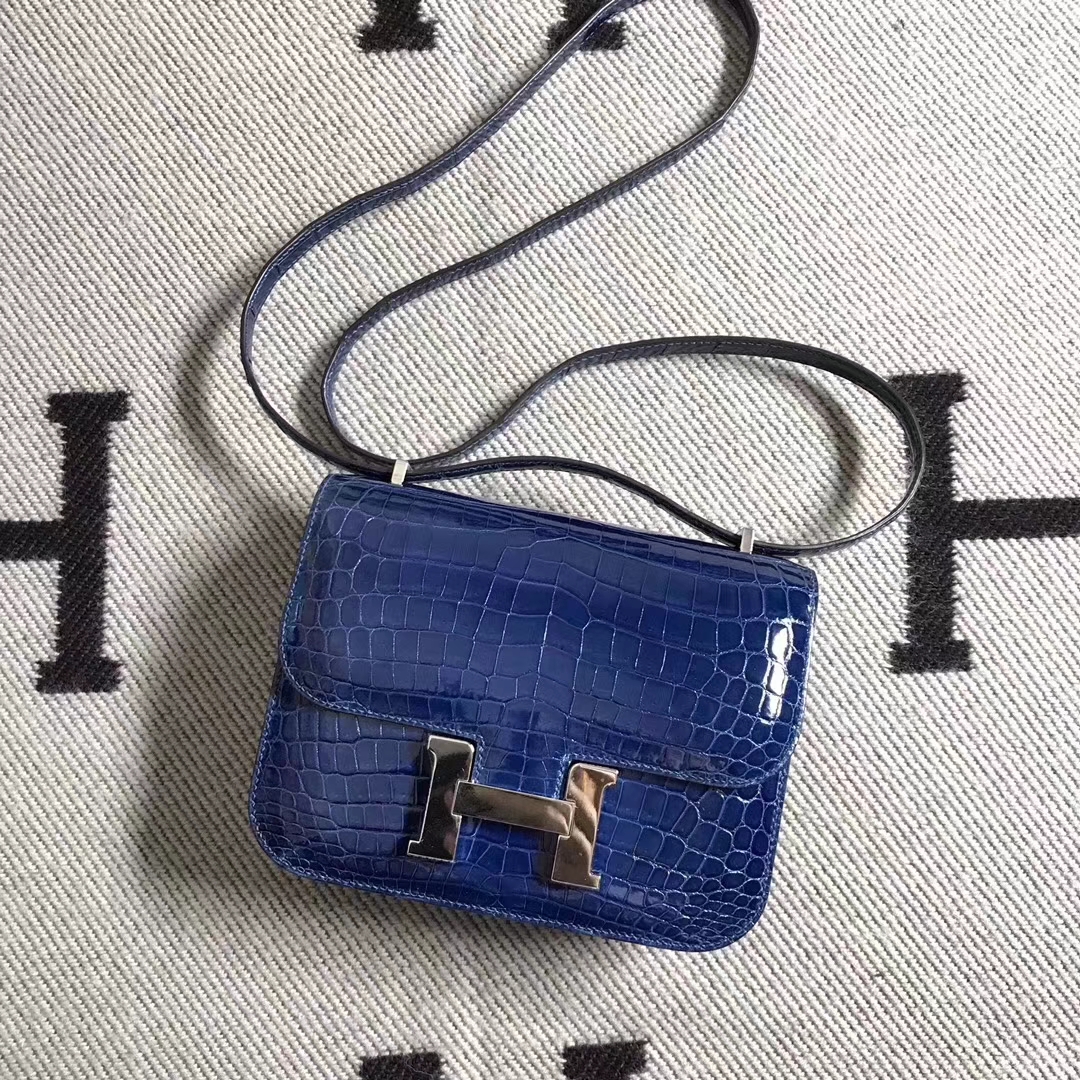 Hermès（爱马仕）小极品亮面鳄鱼 电光蓝 两点 小康 19cm 银扣 完美品质