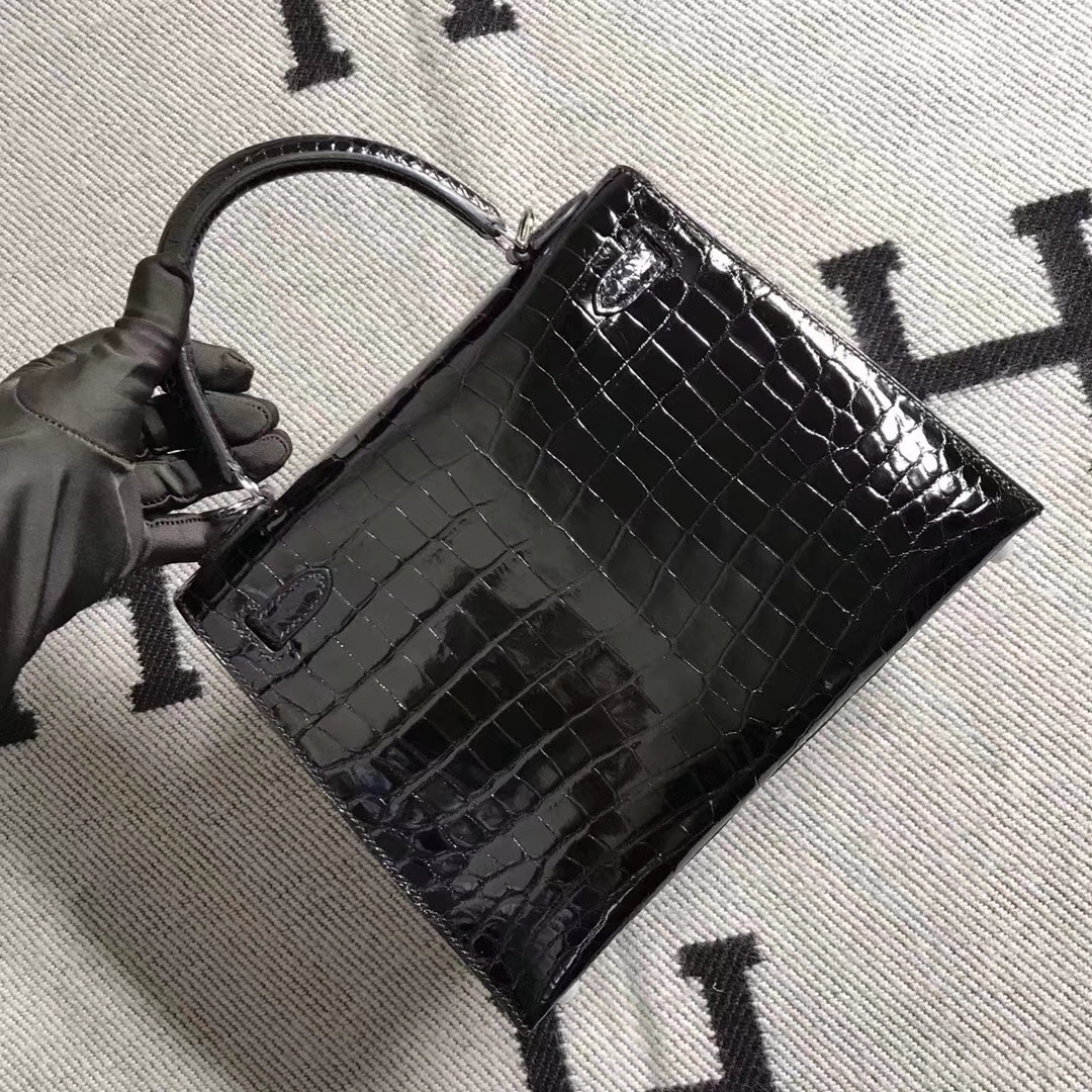 Hermès（爱马仕）亮面美洲鳄鱼 mini 2代 酒红色