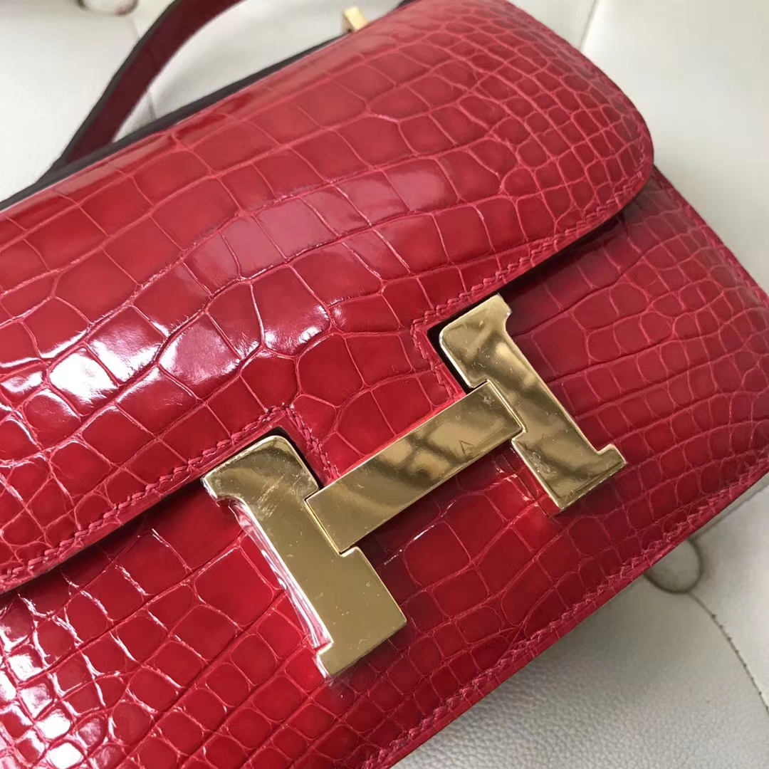 Hermès（爱马仕）Constance 19cm shiny alligator crocodile ck95法拉利红 蜡线全手工