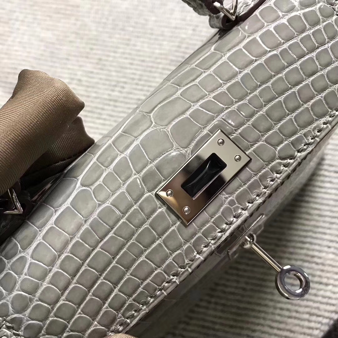 Hermès（爱马仕）亮面美洲鳄鱼mini 2代 斑鸠灰
