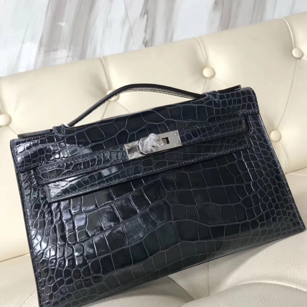 Hermès(爱马仕)Minikelly pochette 亮面鳄鱼 7k 深海蓝 银扣 手拿包 晚宴包 22cm-拉尔森鳄鱼皮具定制 - 爱马仕包包官网 Hermès(爱马仕)Minikelly pochette 亮面鳄鱼 7k 深海蓝 银扣 手拿包 晚宴包 22cm