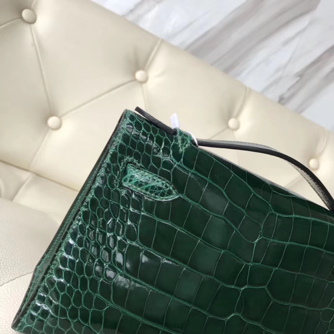 Hermès（爱马仕）Minikelly pochette 亮面鳄鱼 ck67 祖母绿 金扣 手拿包 晚宴包 22cm