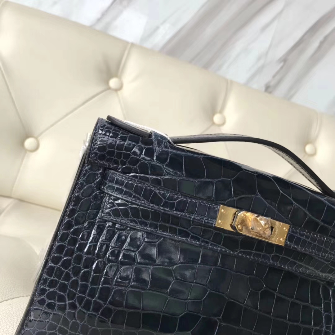 Hermès（爱马仕）Minikelly pochette 亮面鳄鱼 7k 深海蓝 金扣 手拿包 晚宴包 22cm