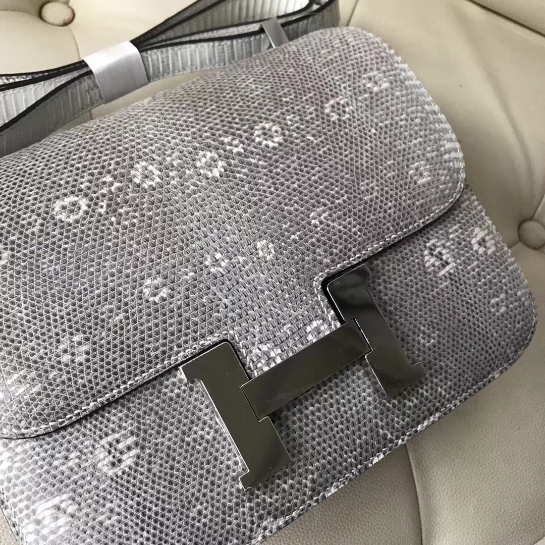 Hermès（爱马仕）Constance24cm lizard 进口亮面蜥蜴皮 01 原色 小喜马拉雅色 银扣