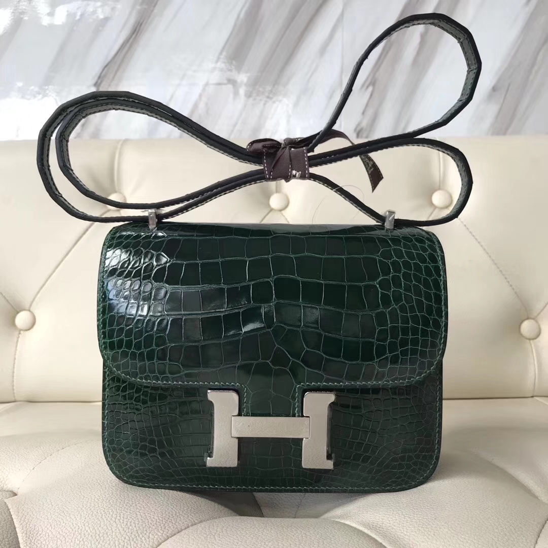 Hermès（爱马仕）Constance18cm Alligator shiny 亮面鳄鱼 ck67 祖母绿 Graphite 银扣