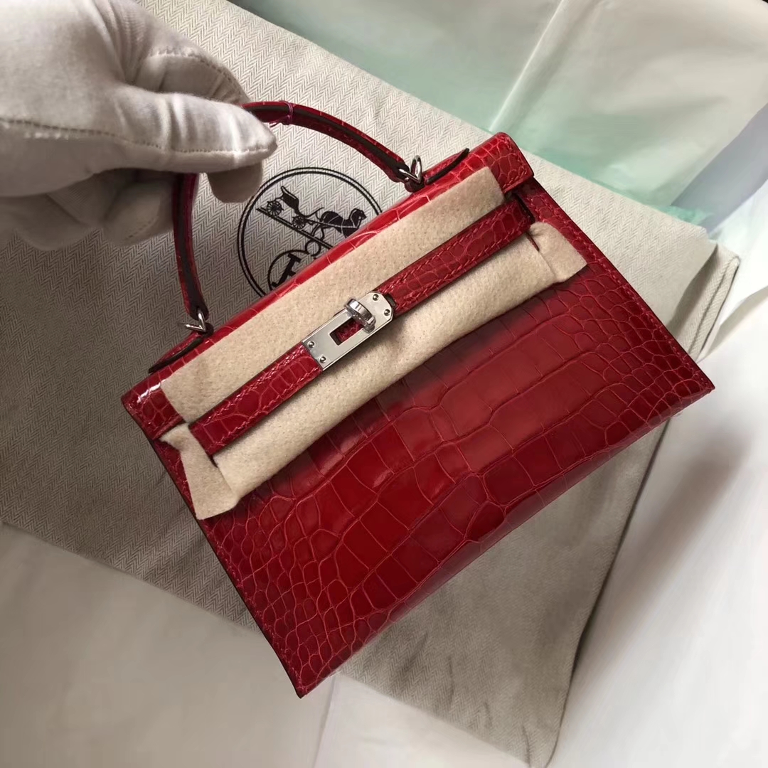 Hermès（爱马仕）Minikelly ll Alligator shiny 亮面鳄鱼 ck95 法拉利红 Braise 银扣
