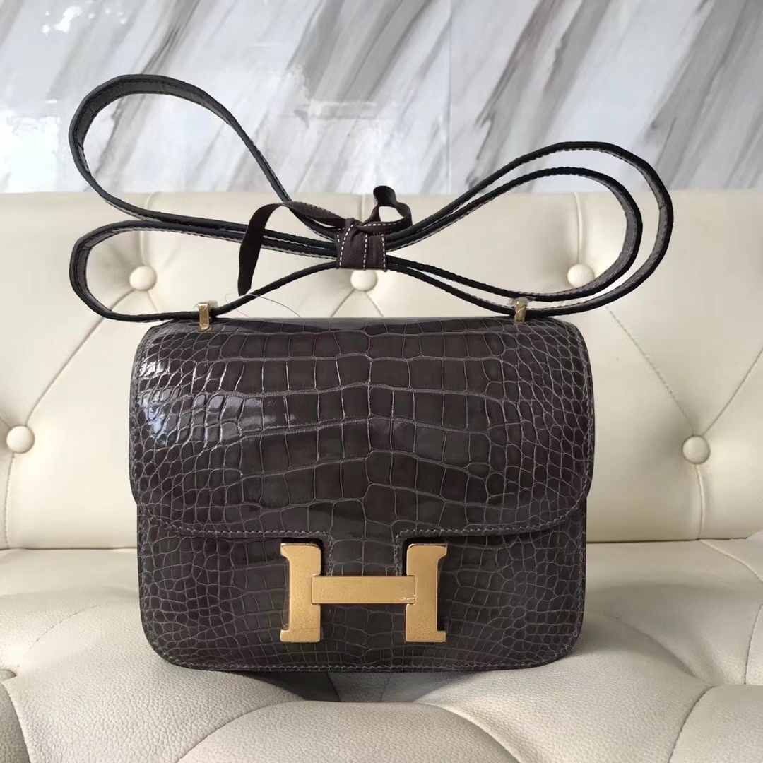 Hermès（爱马仕）Constance  Alligator shiny  ck88 石墨灰 graphite 金扣 18cm
