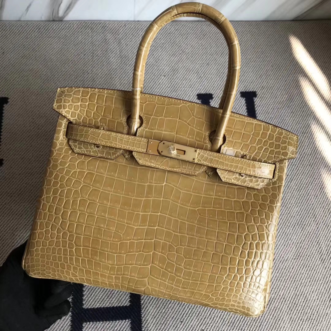 Hermès（爱马仕）Birkin30cm Porosus shiny 亮面澳洲湾鳄  杏色 奶茶色 金扣