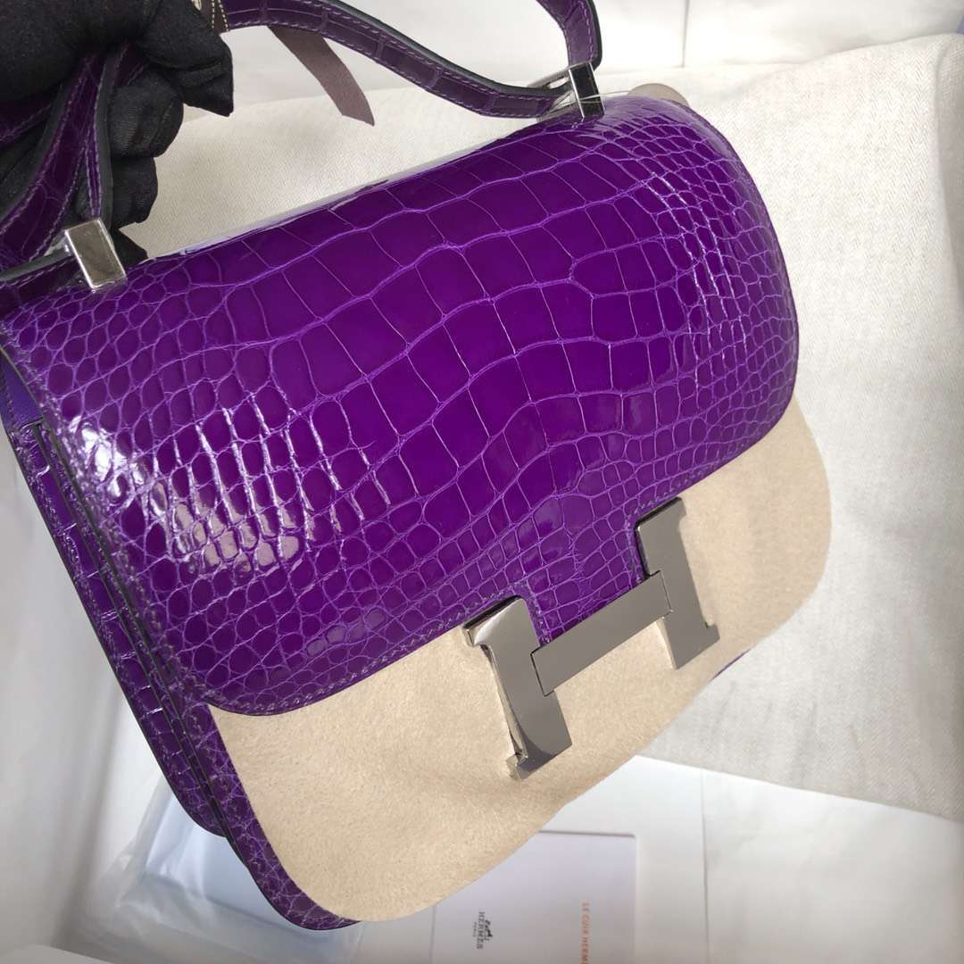 Hermès（爱马仕）Constance Alligator shiny 亮面方块鳄鱼 5L 极度紫 银扣 18cm
