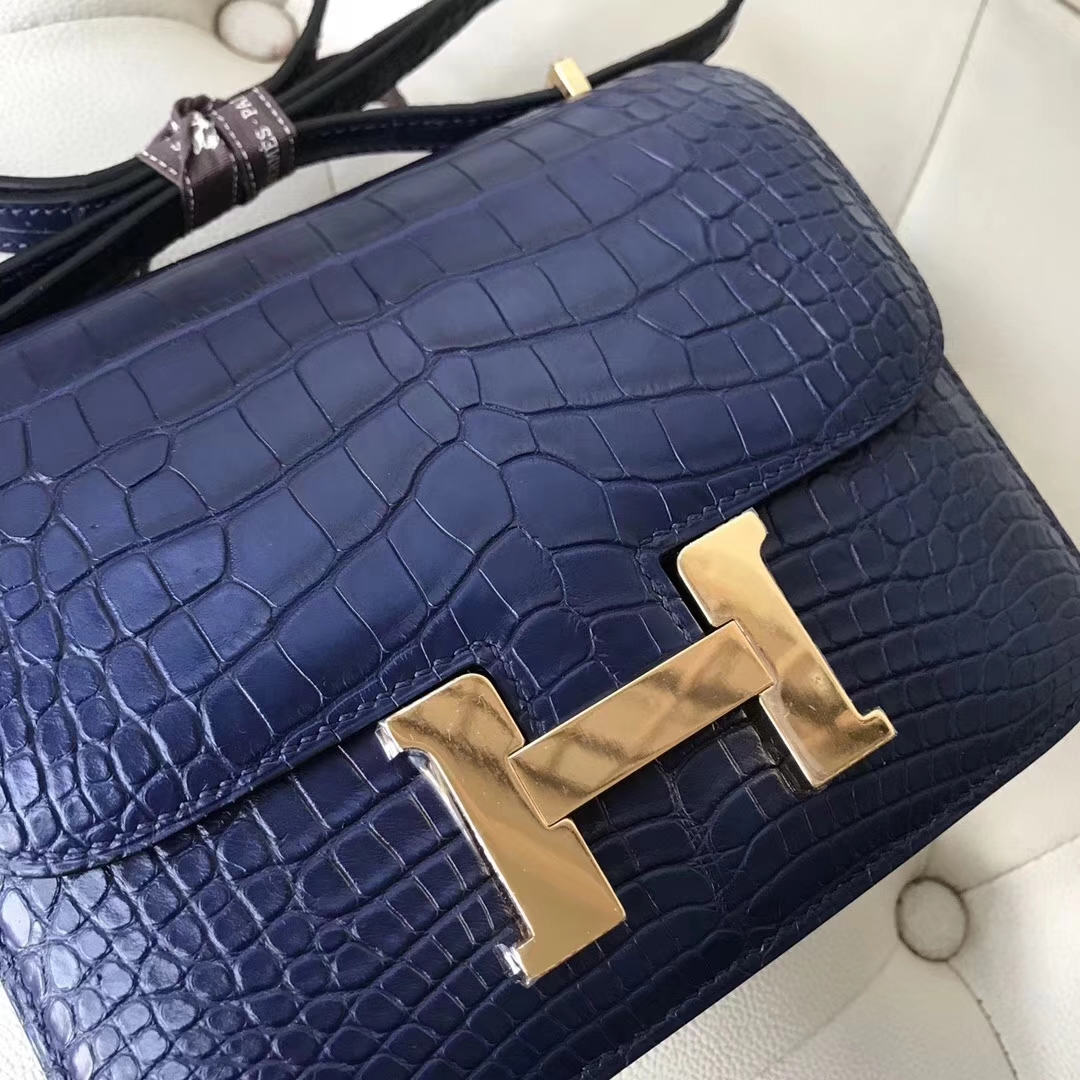 Hermès（爱马仕）Constance Matt alligator crocodile 雾面美洲鳄 宝石蓝 19cm 接受定制