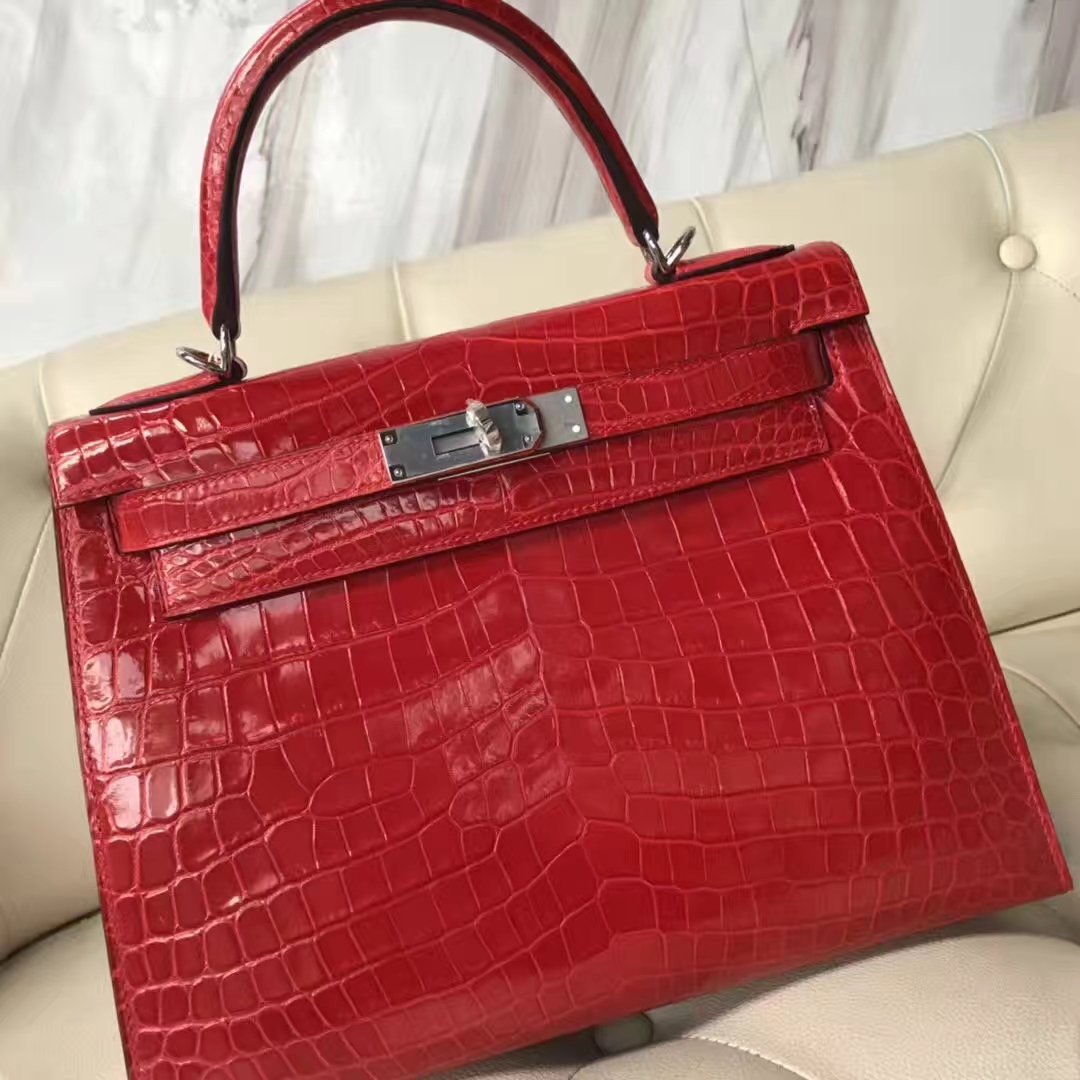 Hermès(爱马仕)Kelly Crocodile shiny 亮面鳄鱼ck95 法拉利红 Braise 银扣 28cm-拉尔森鳄鱼皮具定制 - 爱马仕包包官网 Hermès(爱马仕)Kelly Crocodile shiny 亮面鳄鱼ck95 法拉利红 Braise 银扣 28cm