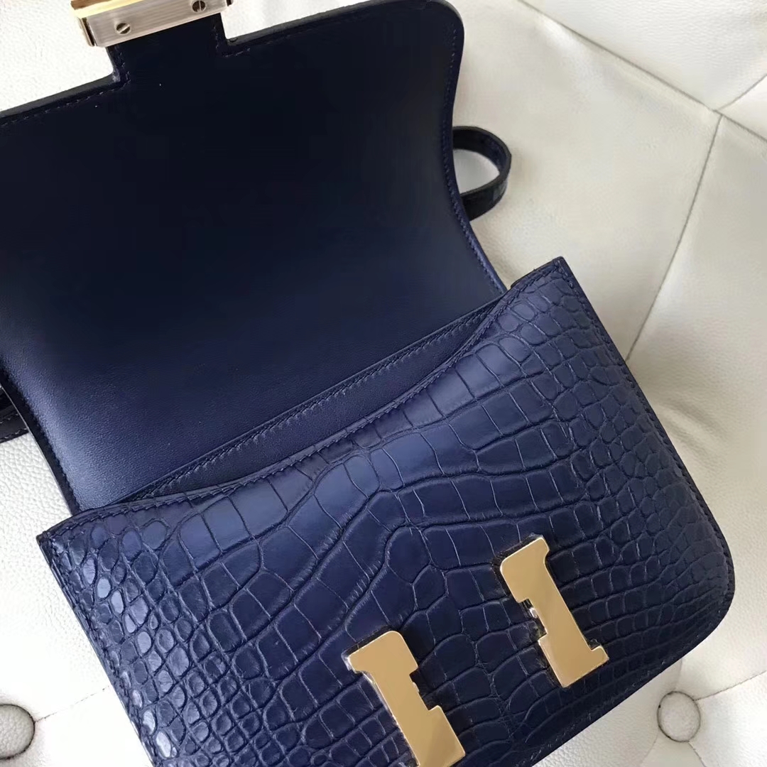Hermès（爱马仕）Constance Matt alligator crocodile 雾面美洲鳄 宝石蓝 19cm 接受定制